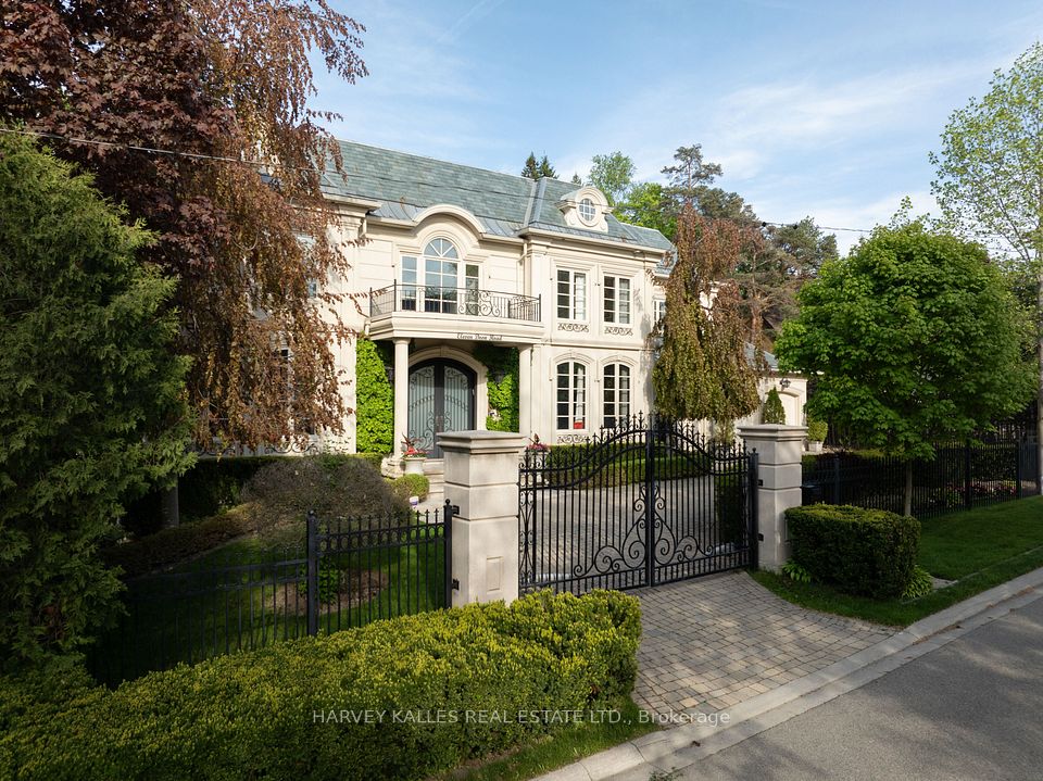 11 Doon Road — 7-bedroom luxury estate with pool for sale in Bridle Path, Toronto