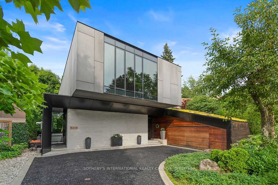 95 Riverview Drive — 5-bedroom luxury 2-storey for sale in Lawrence Park North, Toronto