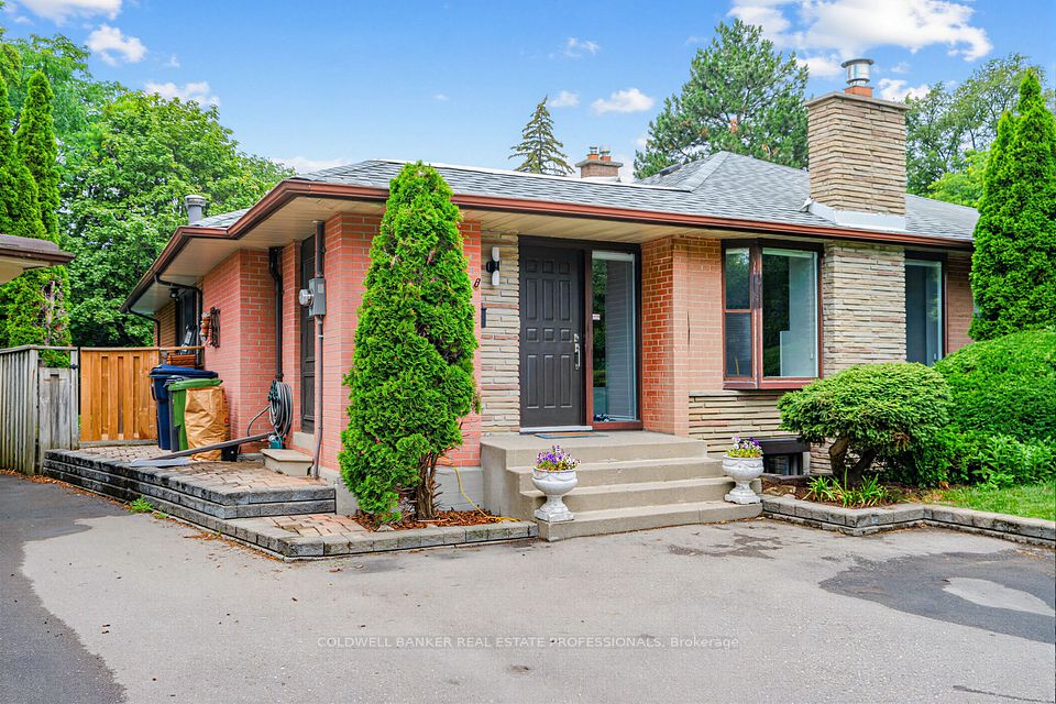 18 Tuna Court — 4-bedroom freehold for sale in Parkwoods-Donalda, Toronto