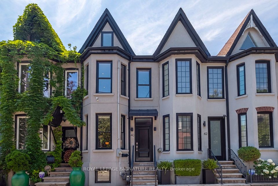 40 Bright Street — 3-bedroom townhouse for sale in Moss Park, Toronto