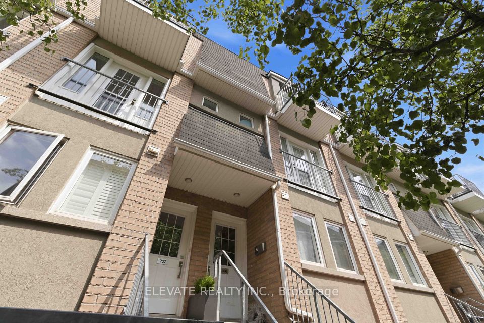 50 Merchant Lane 207 — 4-bedroom condo for sale in Dufferin Grove, Toronto