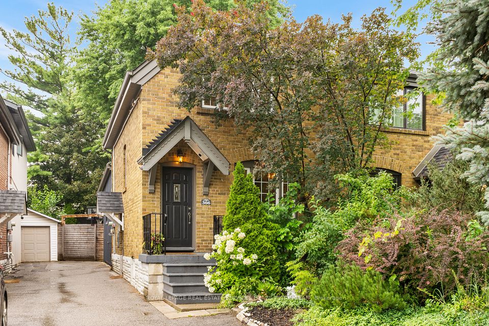 366 Laird Drive — 3-bedroom freehold with pool for sale in Leaside, Toronto