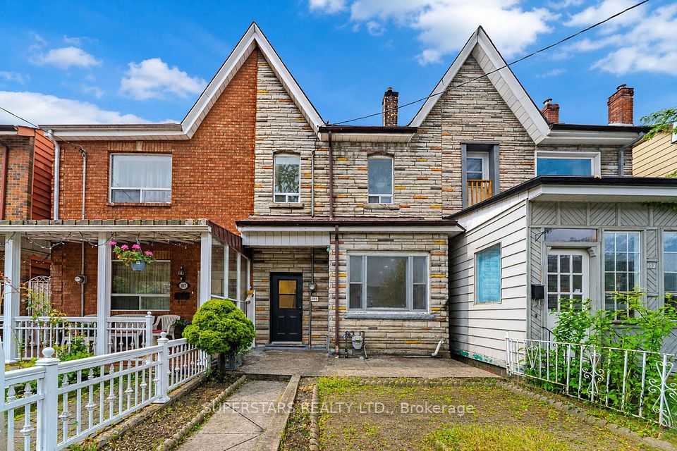 105 Bellwoods Avenue — 4-bedroom townhouse for sale in Trinity-Bellwoods, Toronto