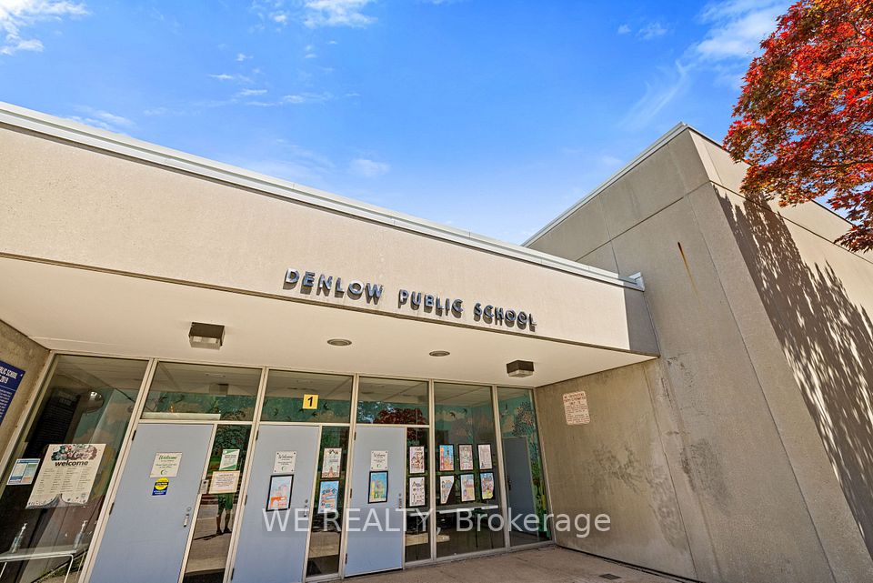 11 Stonedale Placeway — 4-bedroom condo for sale in Banbury-Don Mills, Toronto