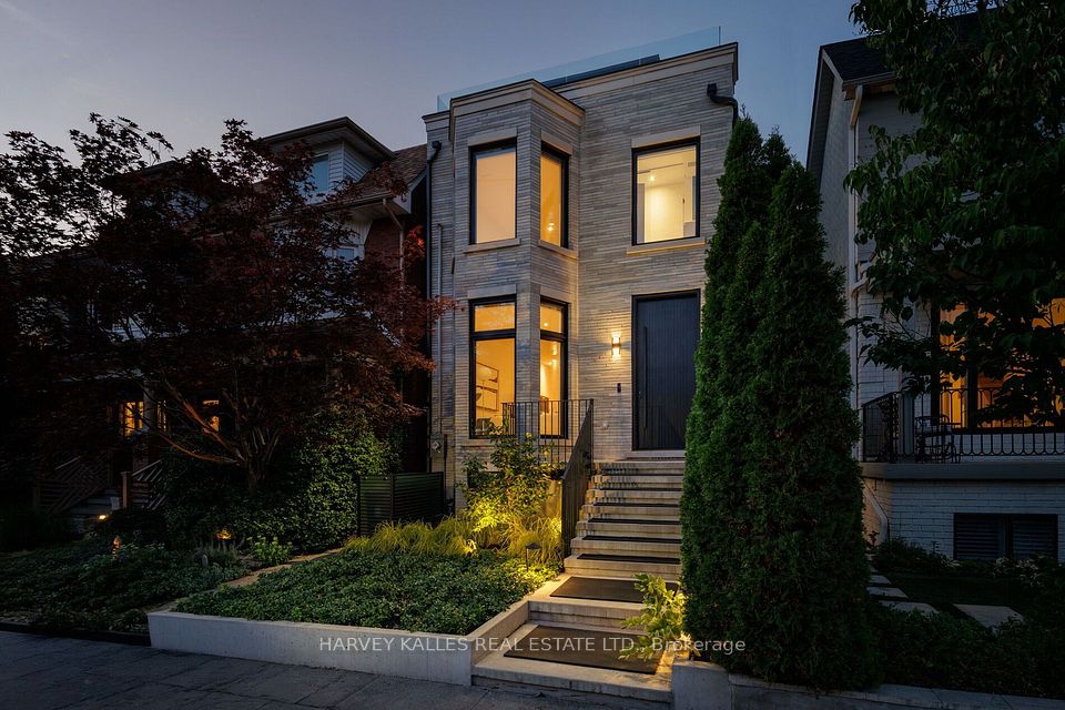 22 Foxley Street — 5-bedroom luxury 3-storey for sale in Trinity-Bellwoods, Toronto
