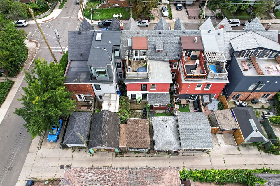 28 Robinson Street — 4-bedroom townhouse for sale in Trinity-Bellwoods, Toronto