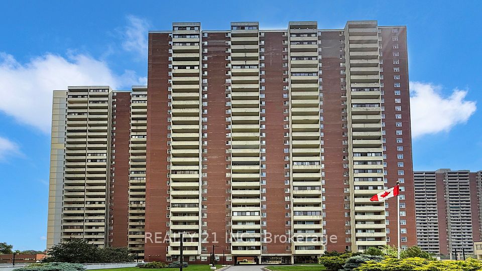 5 Massey Square 2103 — 1-bedroom condo for sale in Crescent Town, Toronto