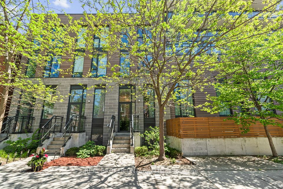Toronto Townhouses Worth a Look – May, Week 4