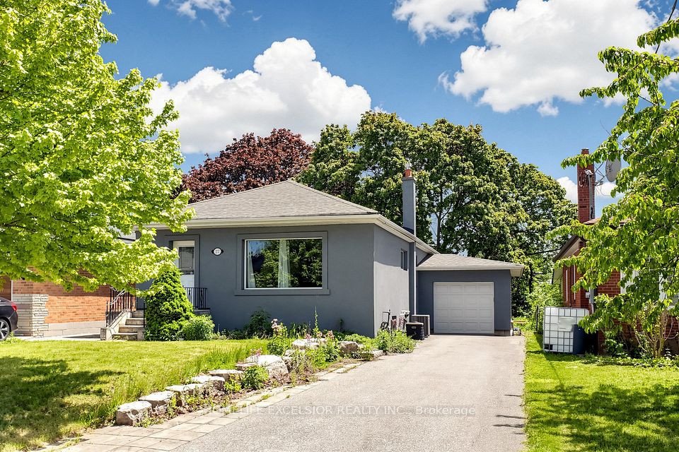 27 Japonica Road — 5-bedroom bungalow for sale in Wexford-Maryvale, Toronto
