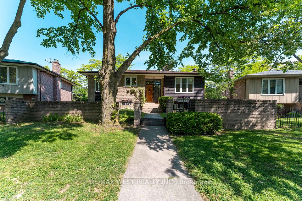 55 Guildcrest Drive H55 — 3-bedroom condo for sale in Guildwood, Toronto