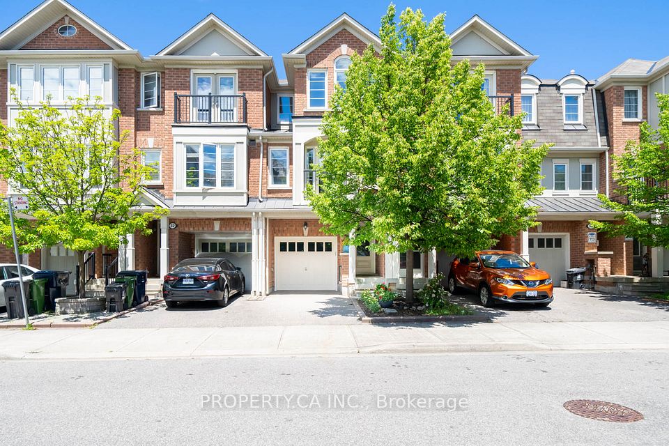 34 Ferguson Street — 3-bedroom townhouse for sale in Clairlea-Birchmount, Toronto