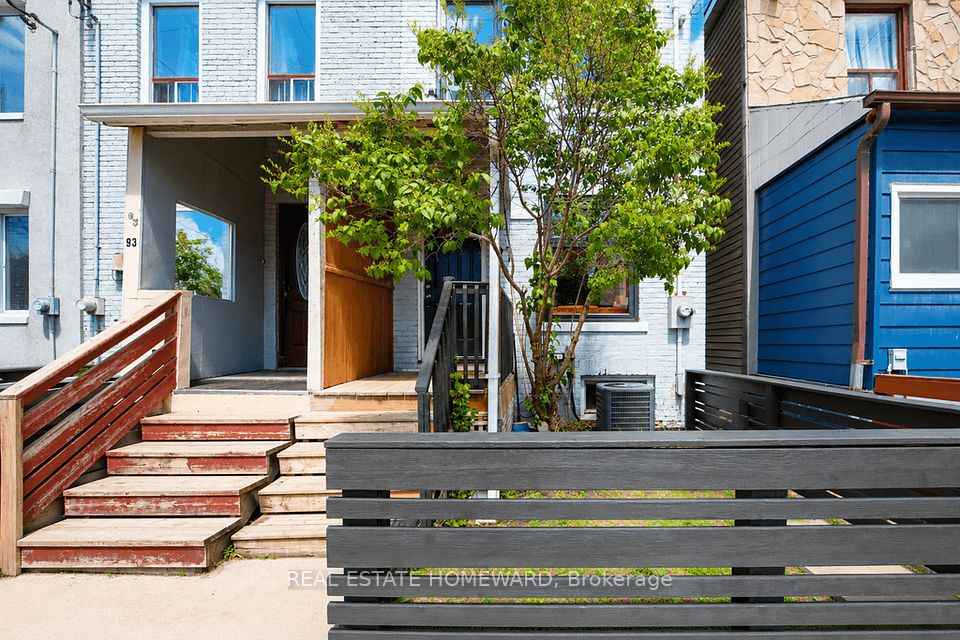 91 Carlaw Avenue — 2-bedroom townhouse for sale in South Riverdale, Toronto