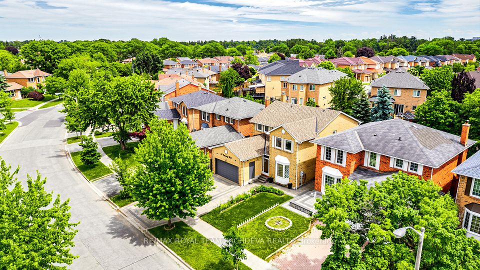 44 Calverley Trail — 5-bedroom freehold for sale in Highland Creek, Toronto