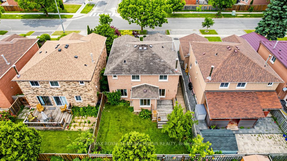 29 Muirbank Boulevard — 5-bedroom freehold for sale in Highland Creek, Toronto