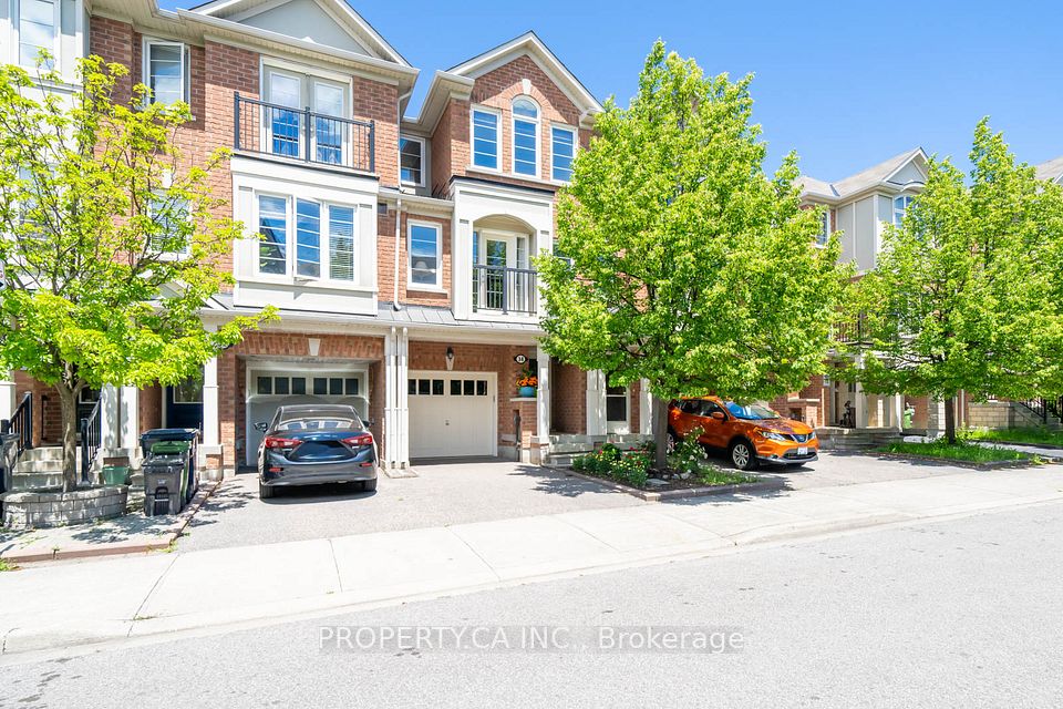 34 Ferguson Street — 3-bedroom townhouse for sale in Clairlea-Birchmount, Toronto