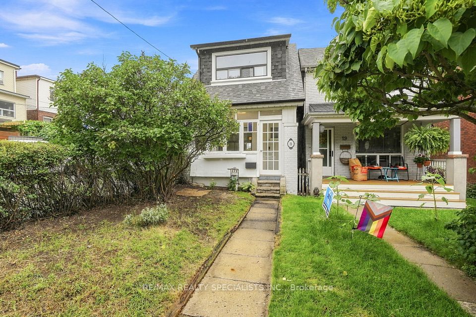 21 Mendel Avenue — 3-bedroom multi-unit for sale in East End-Danforth, Toronto