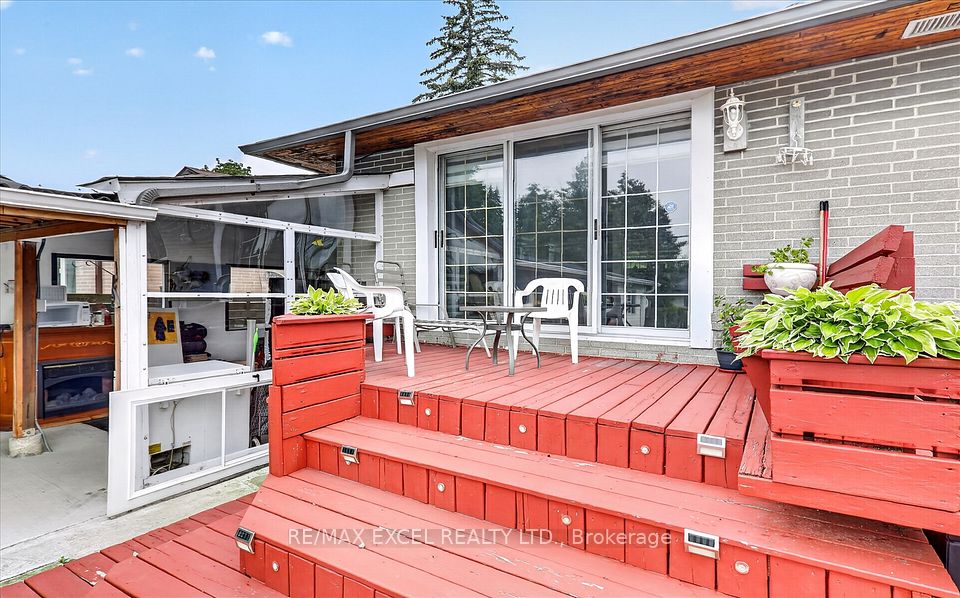 62 Sundance Crescent — 4-bedroom freehold for sale in Woburn, Toronto