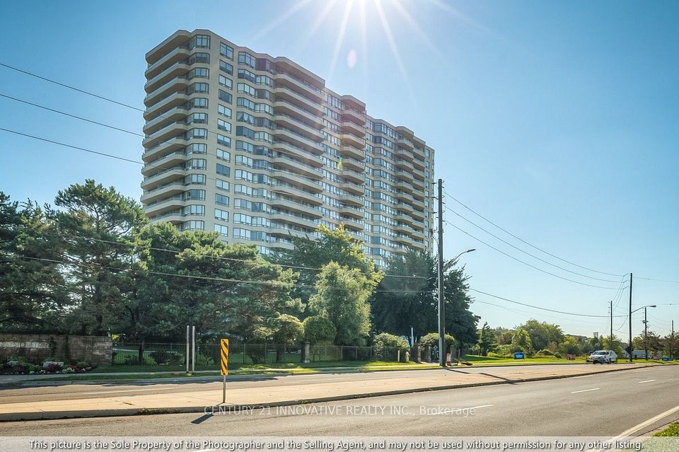 1 Greystone Walk Drive 1286 — 3-bedroom condo for sale in Kennedy Park, Toronto