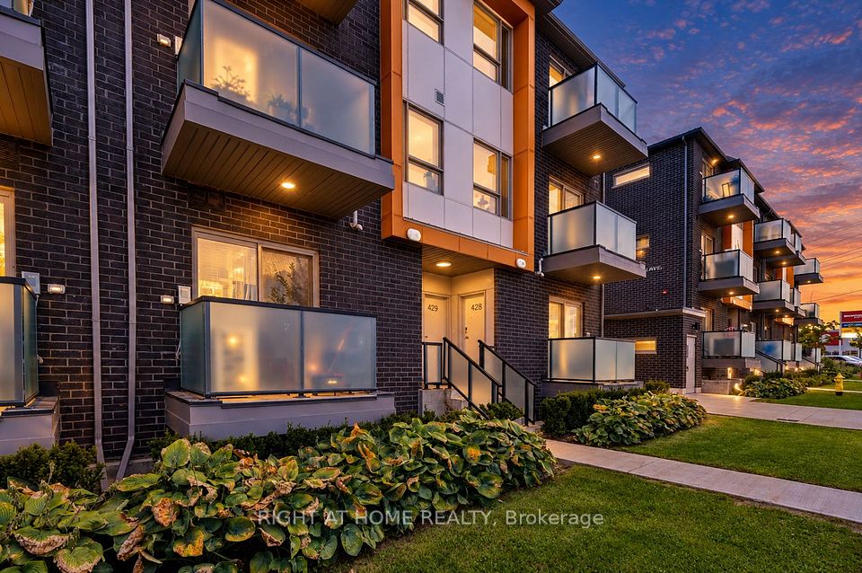 Toronto Townhouses Worth a Look – Sep, Week 3