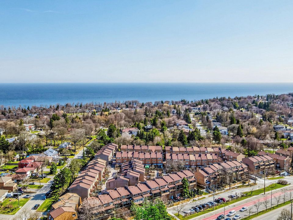 50 Scarborough Golf Club Road 189 — 3-bedroom townhouse for sale in Scarborough Village, Toronto