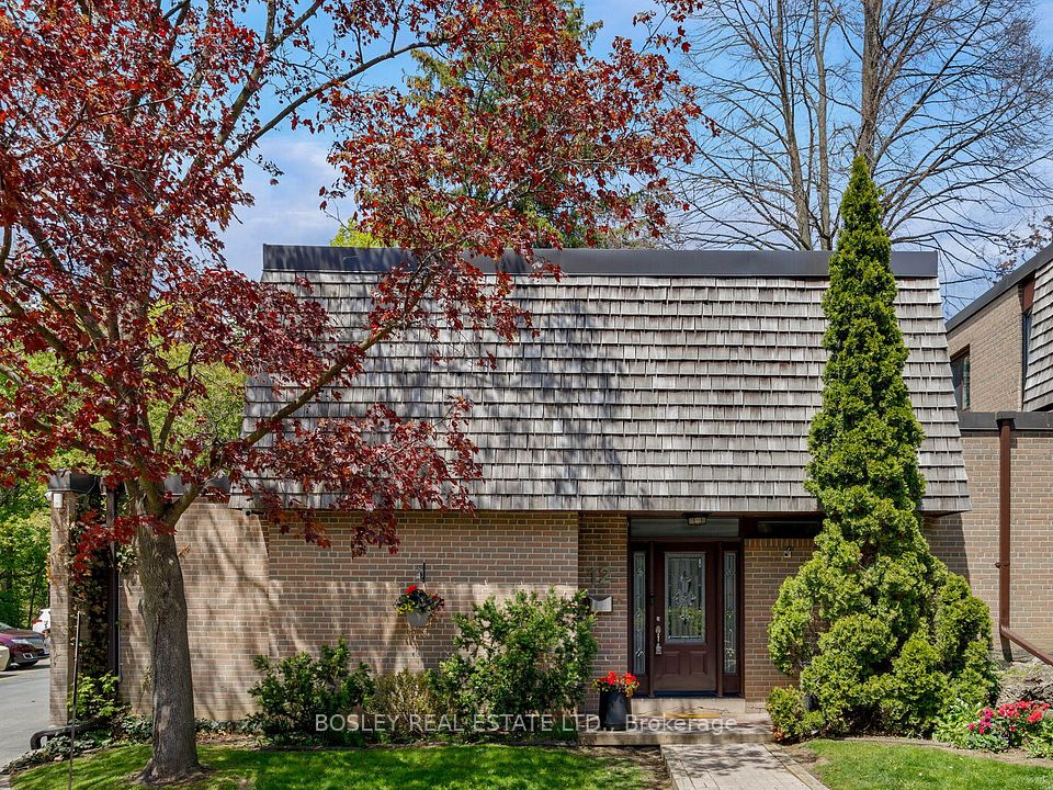 12 Redstone Path — 4-bedroom condo for sale in Eringate-Centennial-West Deane, Toronto