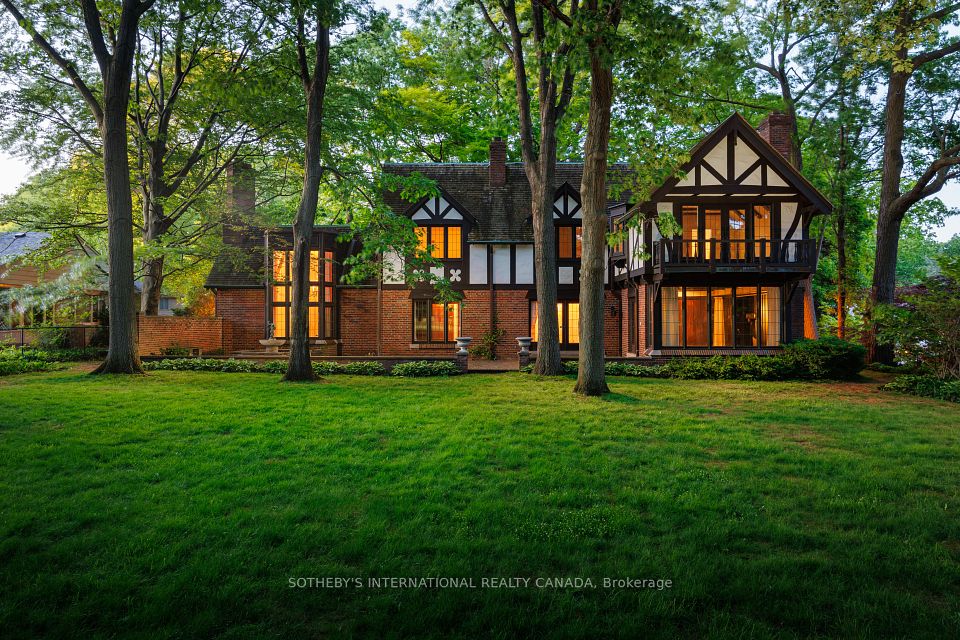 Toronto: Luxury Listed This Week – May, Week 4