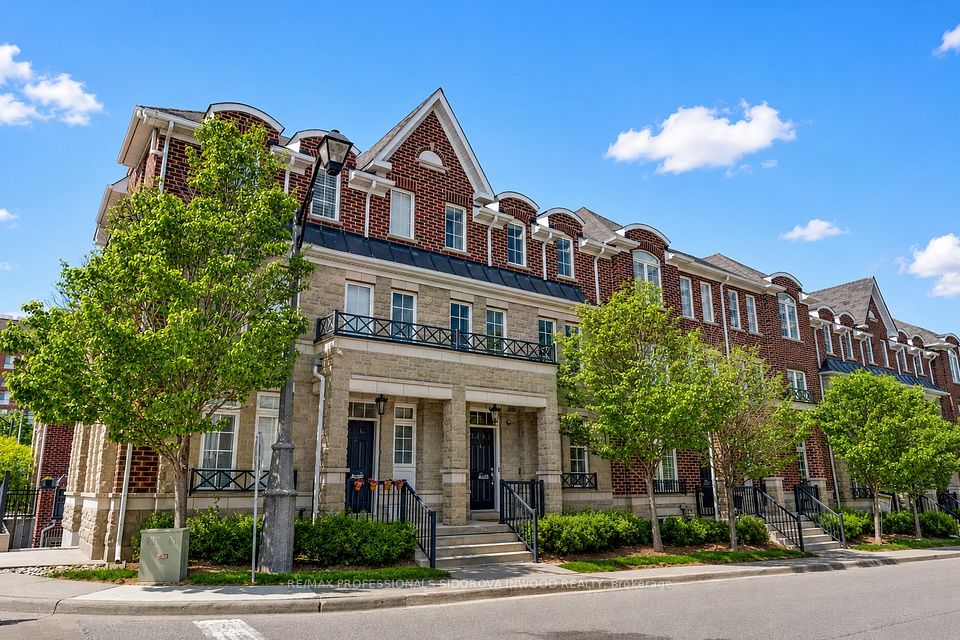 109 The Queensway 106 — 3-bedroom townhouse for sale in High Park-Swansea, Toronto
