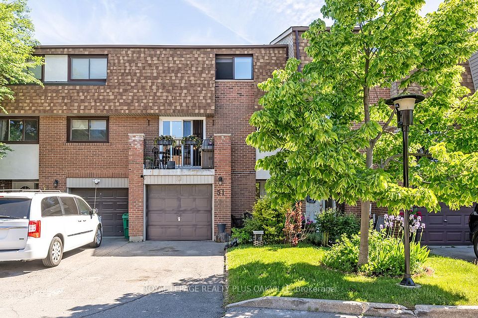 1051 Cedarglen Gate 51 — 3-bedroom condo for sale in Erindale, Mississauga