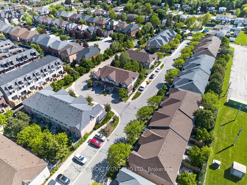 86 Joymar Drive 102 — 3-bedroom condo for sale in Streetsville, Mississauga