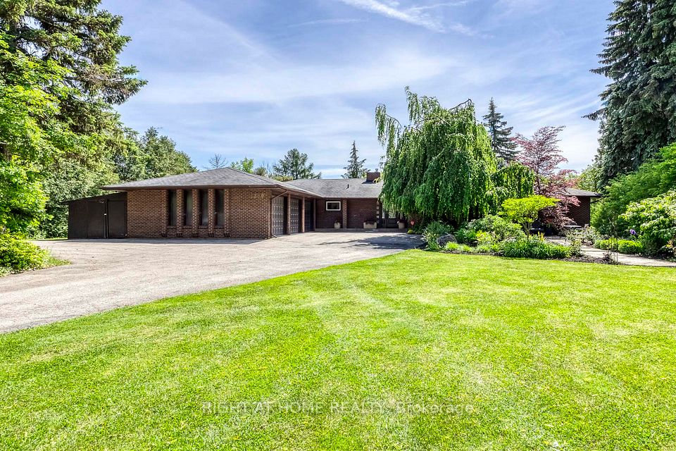 5290 Creditview Road — 6-bedroom bungalow for sale in East Credit, Mississauga