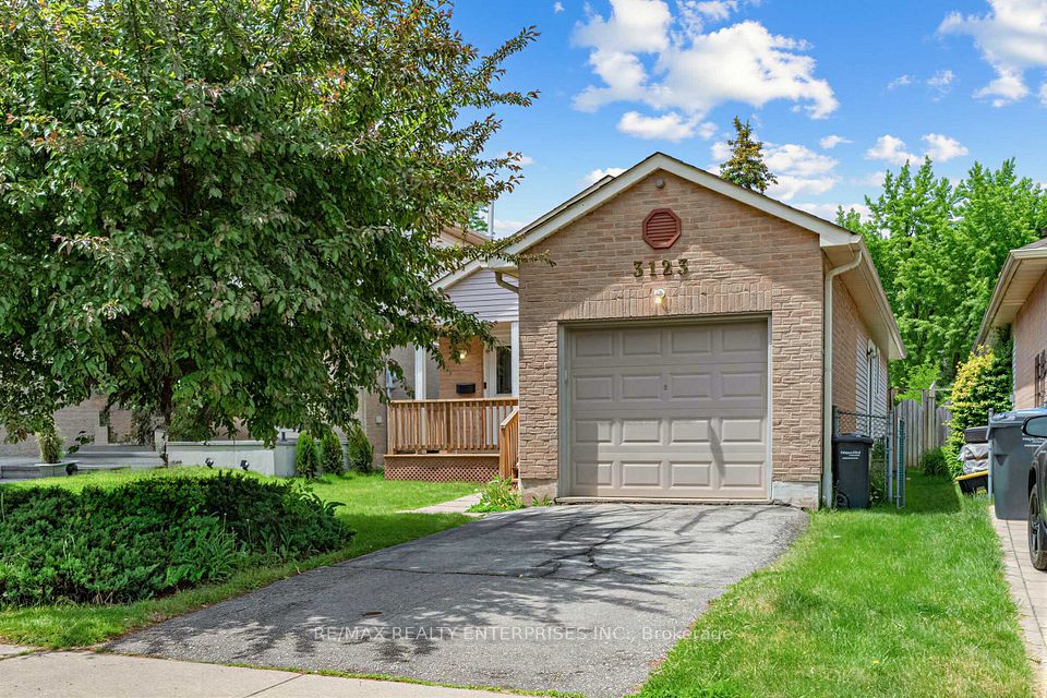 3123 Arnett Court — 3-bedroom freehold for sale in Meadowvale, Mississauga