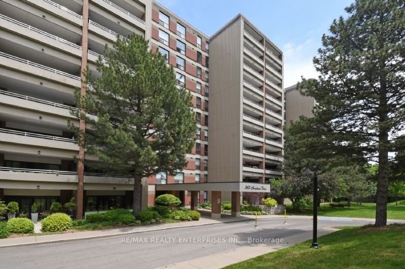 965 Inverhouse Drive 709 — 3-bedroom condo for sale in Clarkson, Mississauga