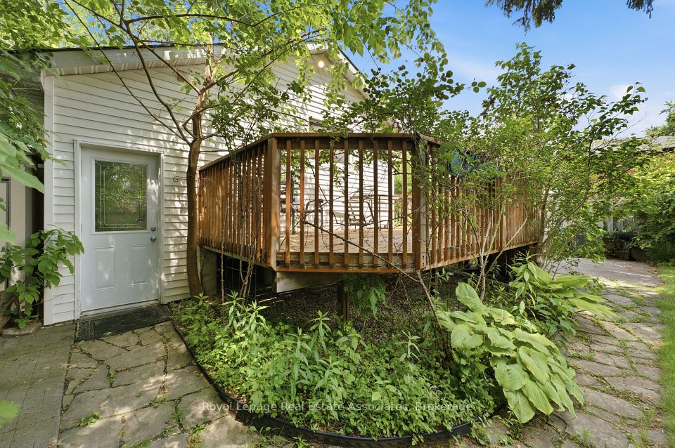 64 Eaglewood Boulevard — 3-bedroom freehold for sale in Mineola, Mississauga