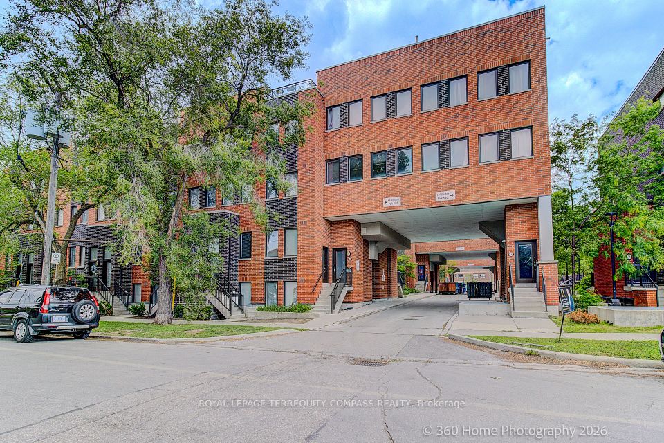 871 Wilson Avenue 40 — 2-bedroom townhouse for sale in Downsview-Roding-CFB, Toronto