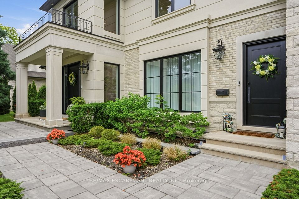 1544 Lochlin Trail — 5-bedroom detached for sale in Mineola, Mississauga