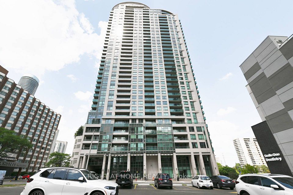 208 Enfield Place 2005 — 2-bedroom condo for sale in City Centre, Mississauga