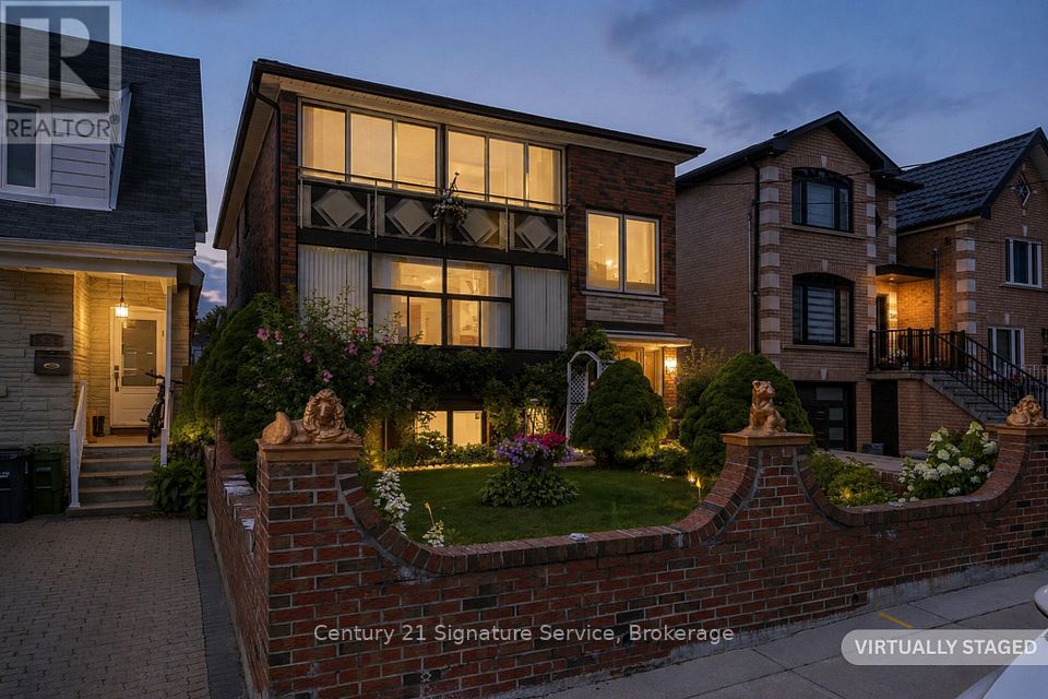 524 Silverthorn Avenue — 8-bedroom multi-unit for sale in Keelesdale-Eglinton West, Toronto