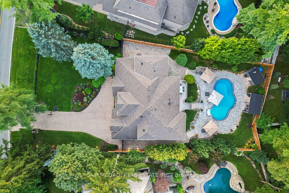 527 Meadow Wood Road — 4-bedroom detached for sale in Clarkson, Mississauga