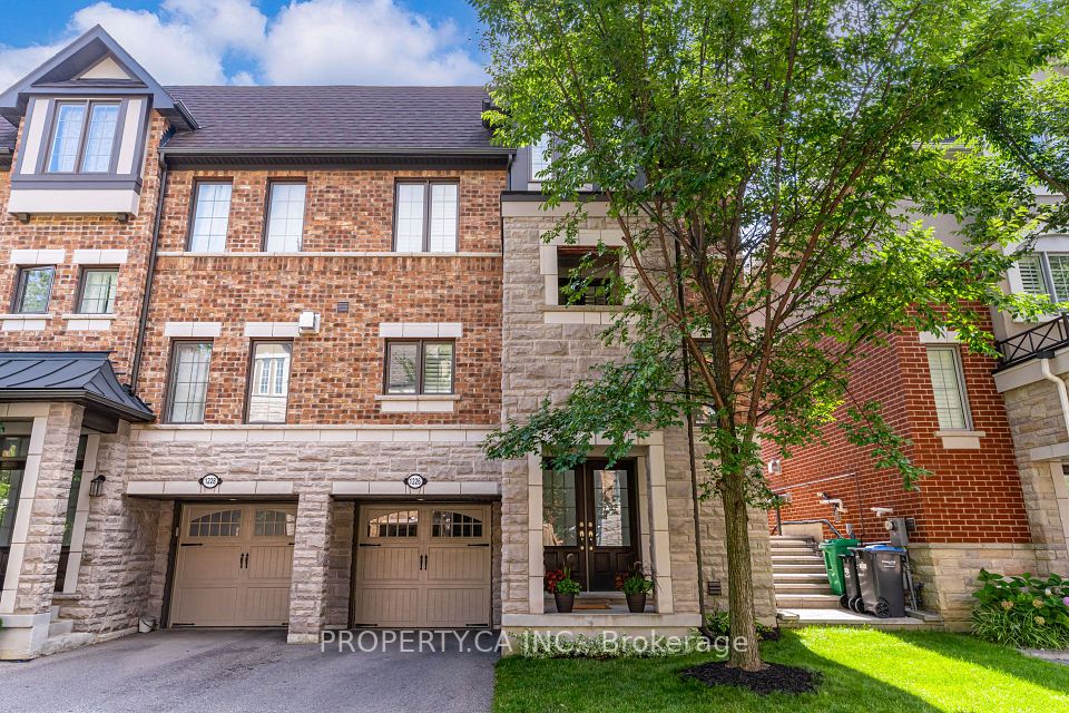 1226 Azinger Lane — 4-bedroom freehold for sale in Lakeview, Mississauga