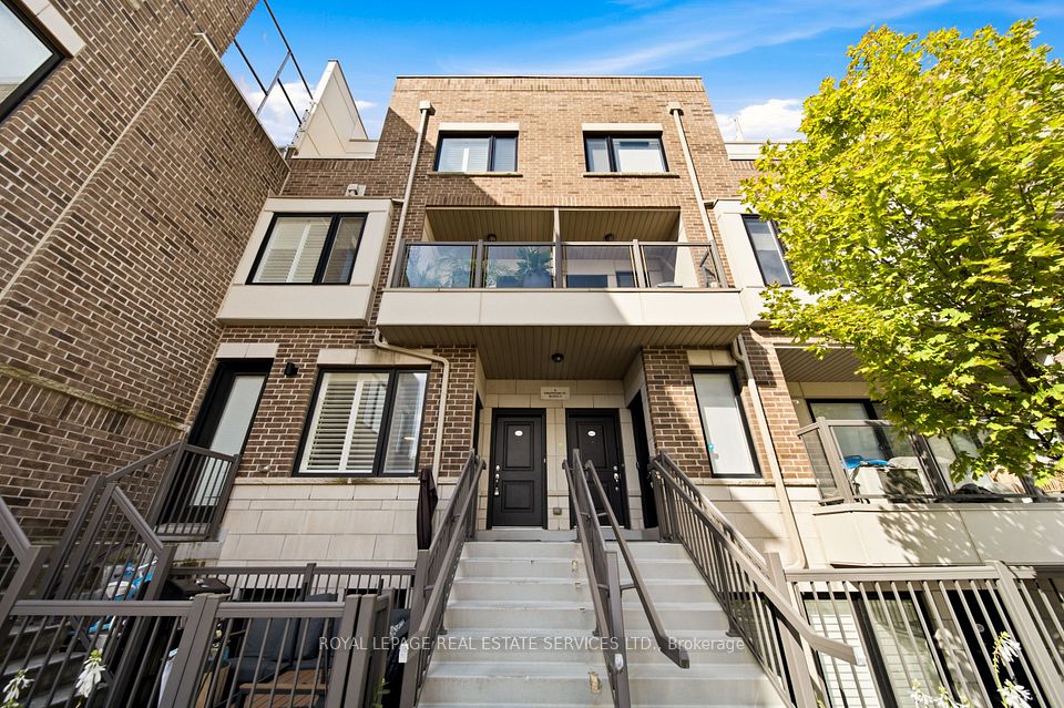 Toronto Townhouses Worth a Look – Aug, Week 4