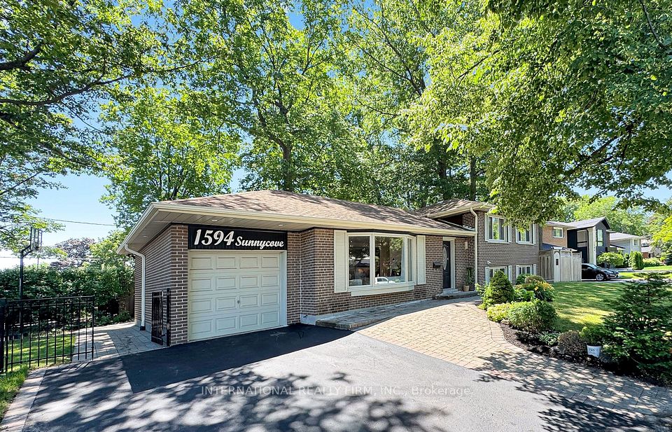 1594 Sunnycove Drive — 5-bedroom freehold for sale in Lakeview, Mississauga
