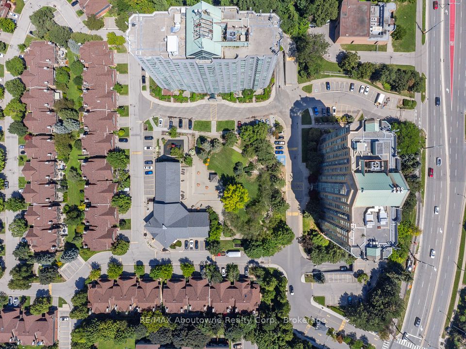 2177 Burnhamthorpe Road W 309 — 2-bedroom condo for sale in Erin Mills, Mississauga