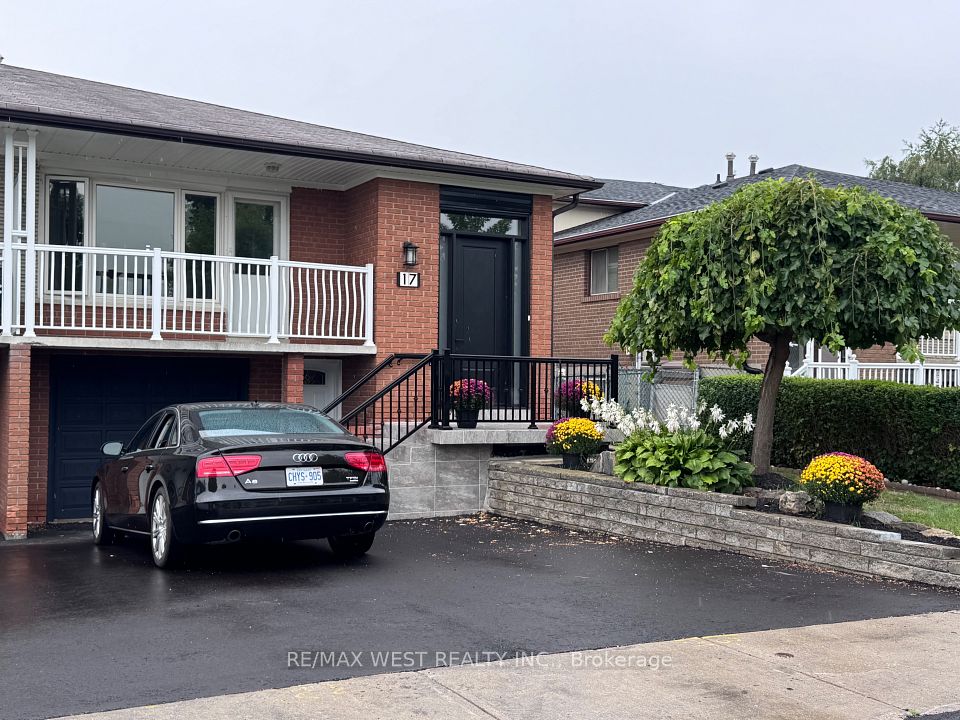 17 Cabana Drive — 7-bedroom freehold for sale in Humber Summit, Toronto