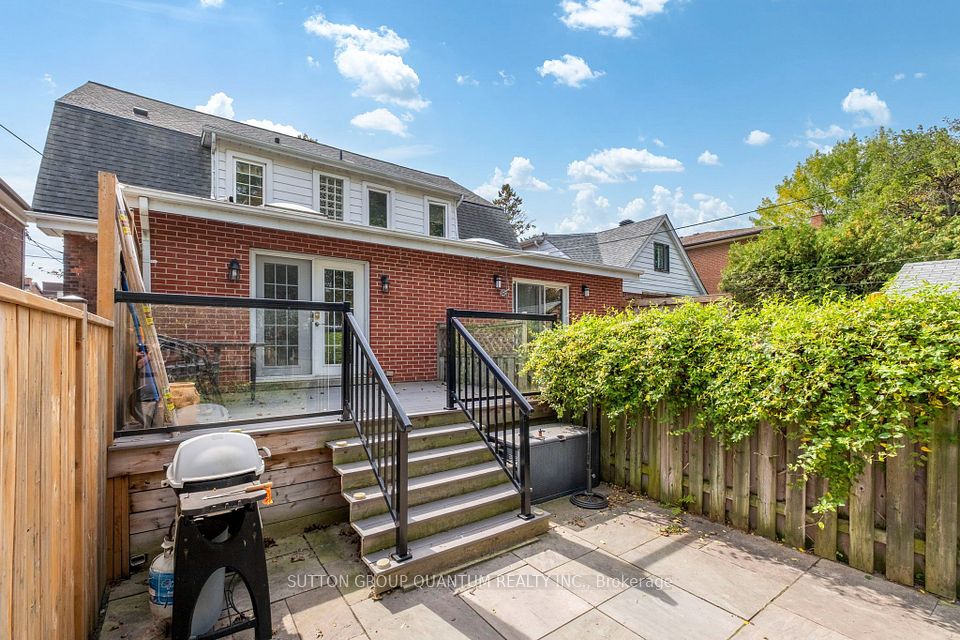 18 Albani Street — 5-bedroom freehold for sale in Mimico, Toronto