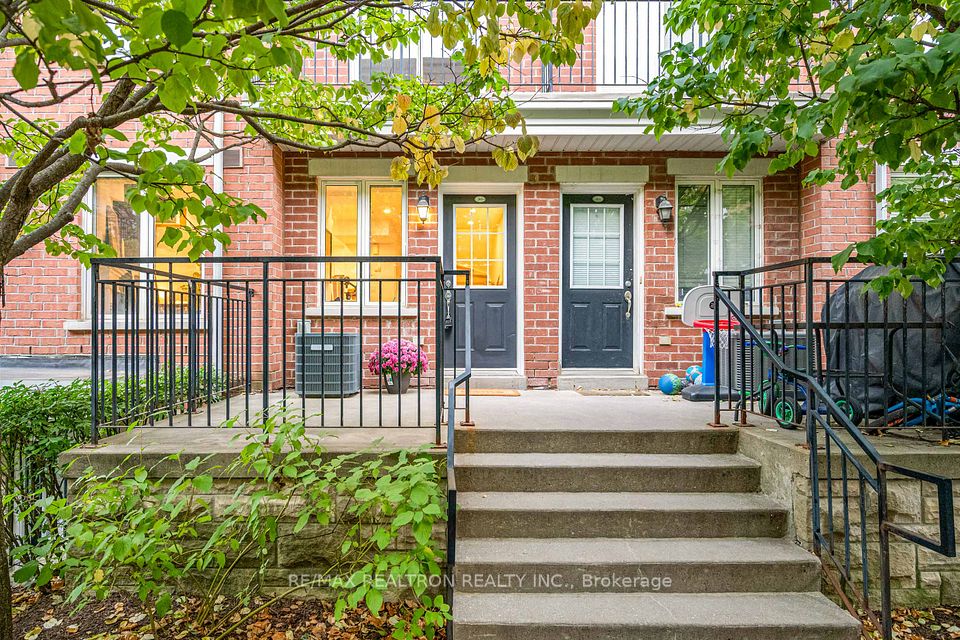 50 Joe Shuster Way 205 — 4-bedroom townhouse for sale in South Parkdale, Toronto