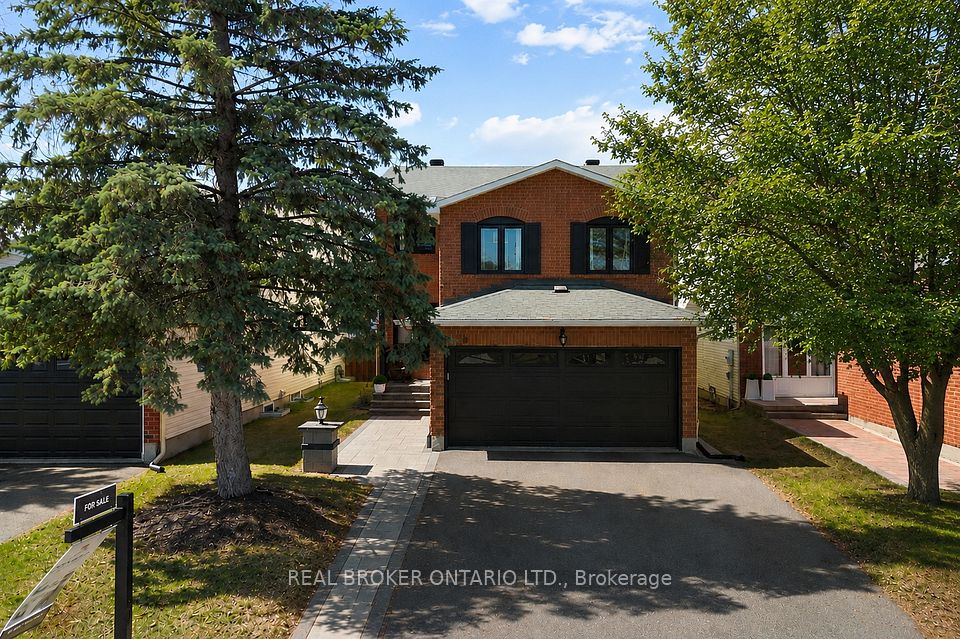 2058 Wildflower Drive — 3-bedroom two-storey for sale in Queenswood Heights South, Orleans