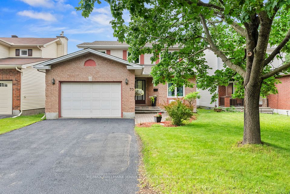 70 Huntersfield Drive — 3-bedroom two-storey for sale in Hunt Club Park, Ottawa