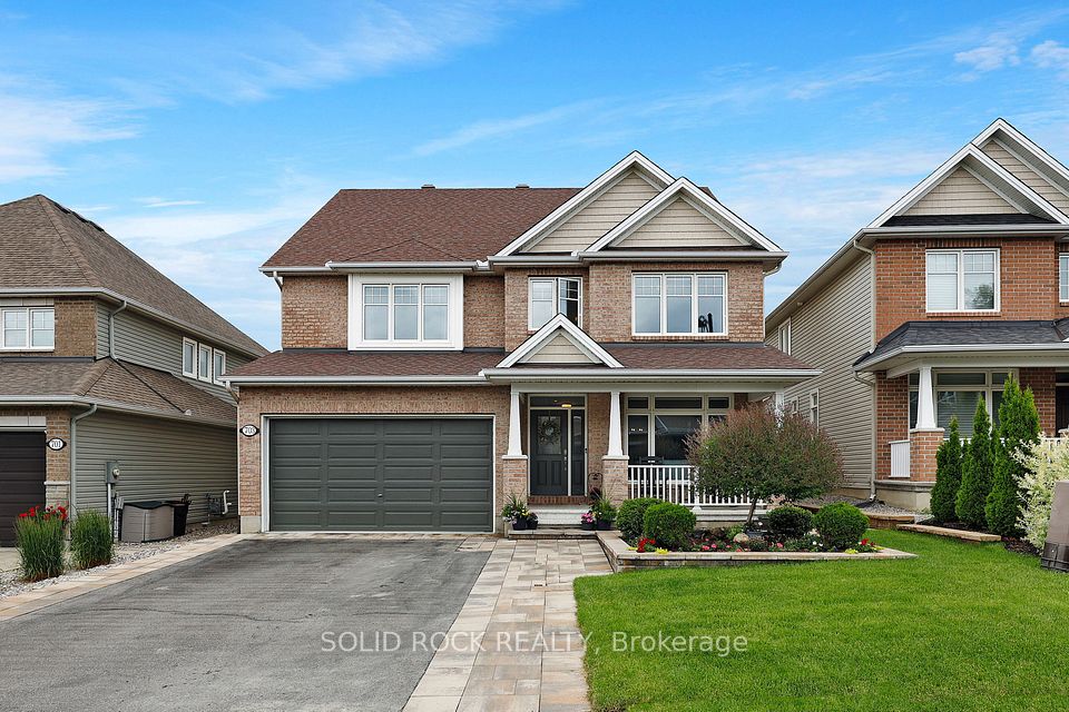 703 Mashkig Avenue — 4-bedroom two-storey for sale in Camelot, Orleans