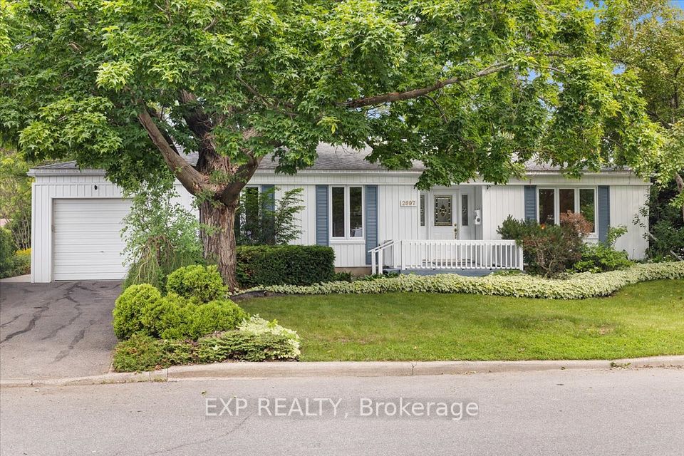 2697 Ulster Crescent — 3-bedroom bungalow for sale in Riverside Park, Ottawa