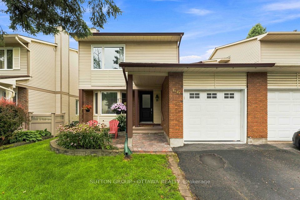 66 Fieldgate Drive — 3-bedroom two-storey for sale in Barrhaven Knollsbrook, Ottawa